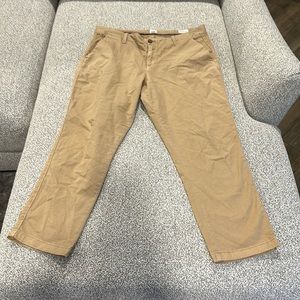 Gap khaki pants BRAND NEW